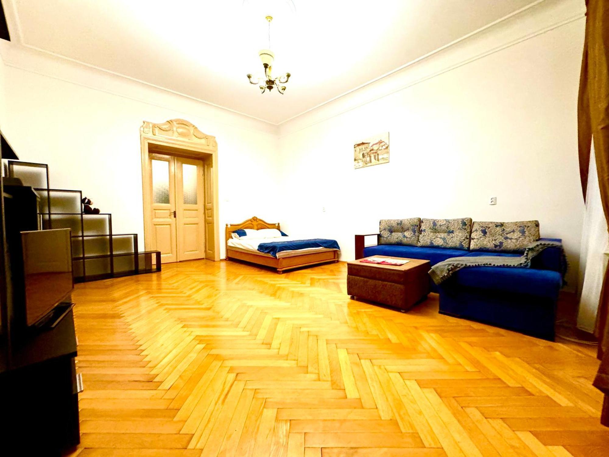 Luxury Apartment Near Rynok Square Lviv Extérieur photo